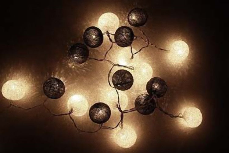 1 Set of 20 LED Black White 5cm Cotton Ball Battery Powered String Lights Xmas Gift Home Wedding Party Bedroom Decoration Outdoor Indoor Table Centrepiece ShopFrenzy