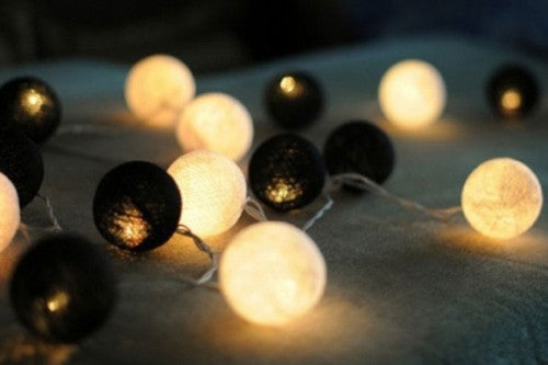 1 Set of 20 LED Black White 5cm Cotton Ball Battery Powered String Lights Xmas Gift Home Wedding Party Bedroom Decoration Outdoor Indoor Table Centrepiece ShopFrenzy