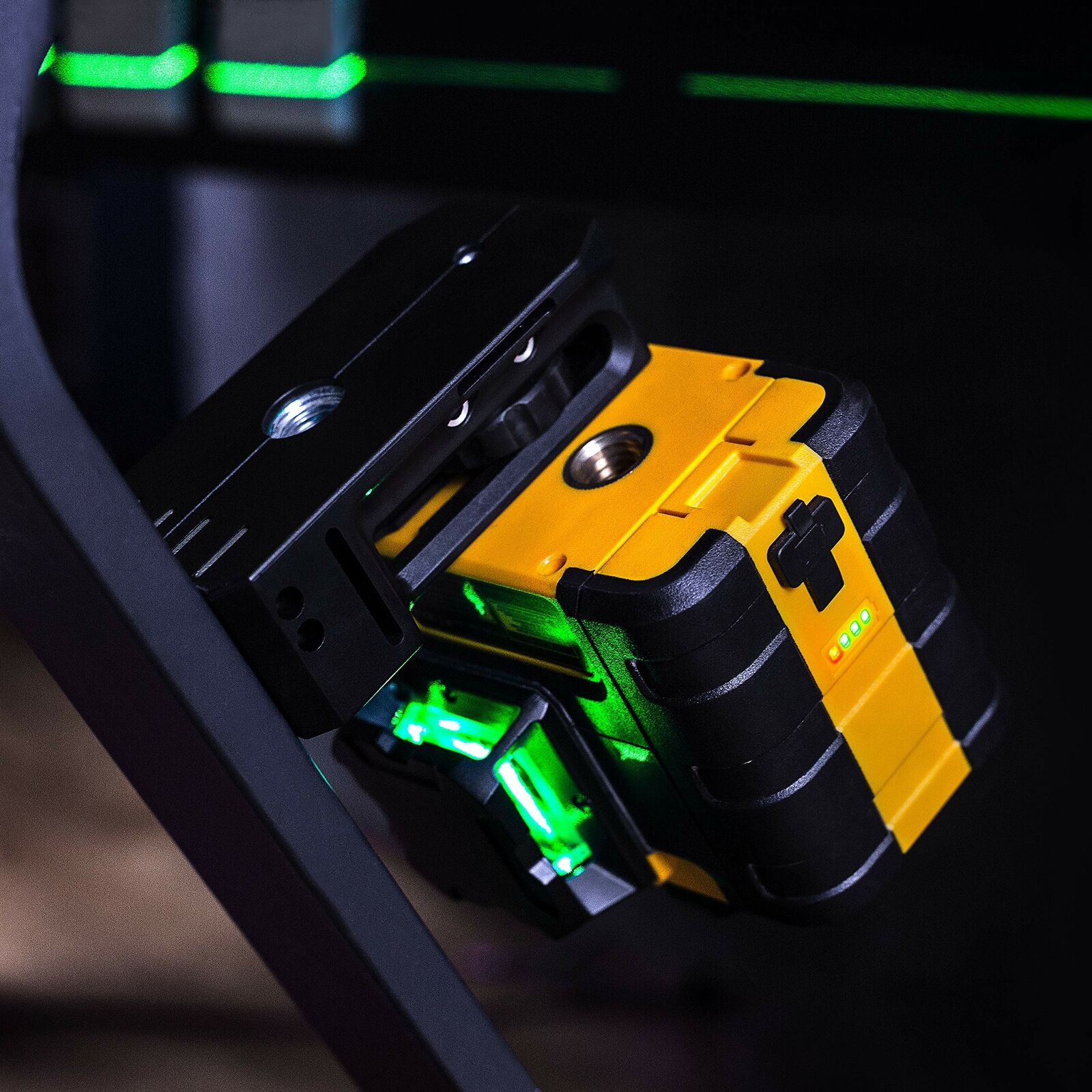KAIWEETS KT360A Green Laser Level 3 X 360° Rotary Self Leveling with 1 Rechargeable Battery - ShopFrenzy